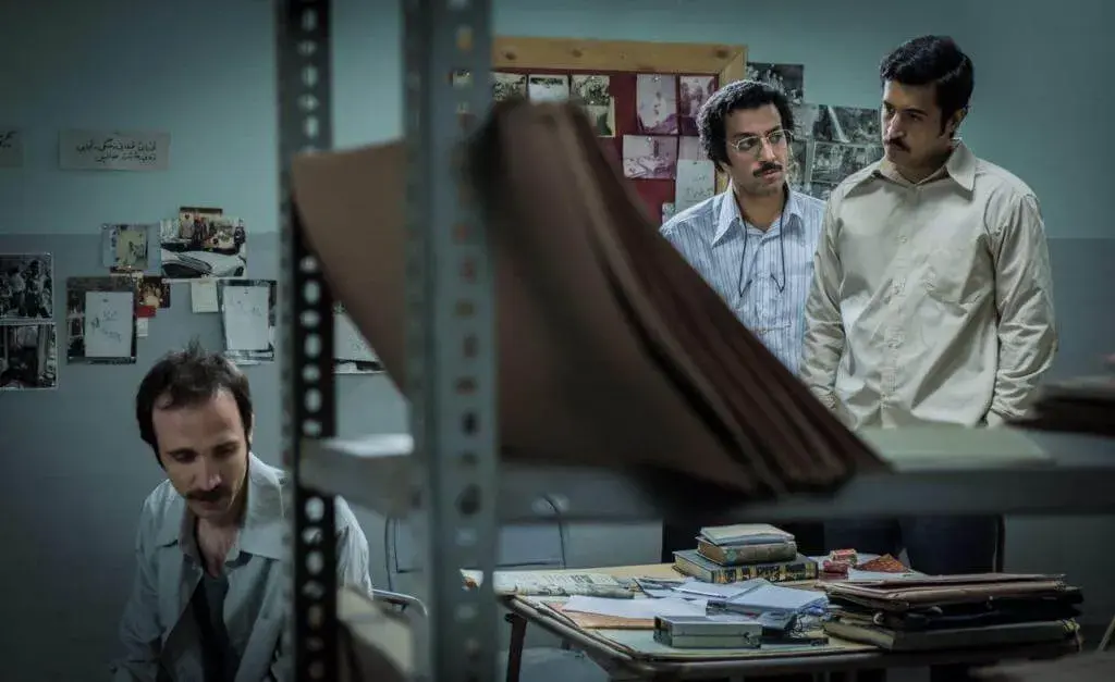 پخش فیلم سینمایی ماجرای نیمروز از شبکه یک