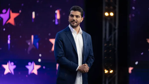 سینا مهراد و سه قهرمان جهان جلوی دوربین می‌روند