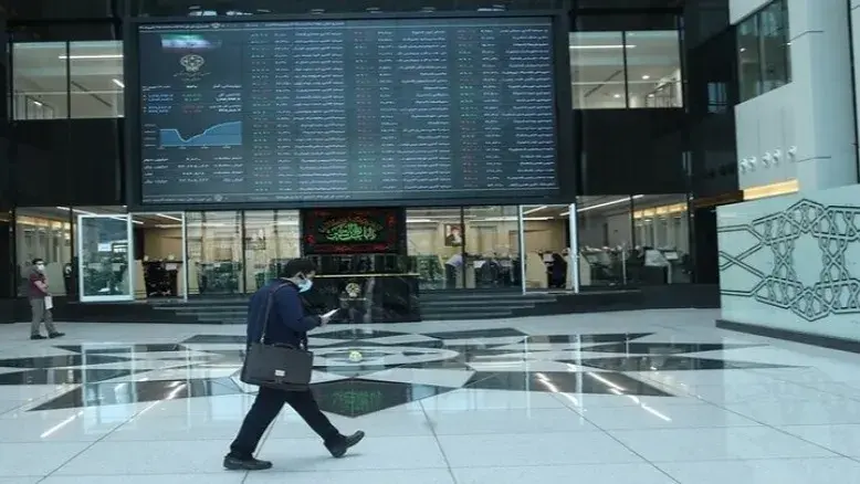 سقوط دوباره بورس؛ شاخص کل برای دومین روز پیاپی بیش از ۱۰۰ هزار واحد ریخت