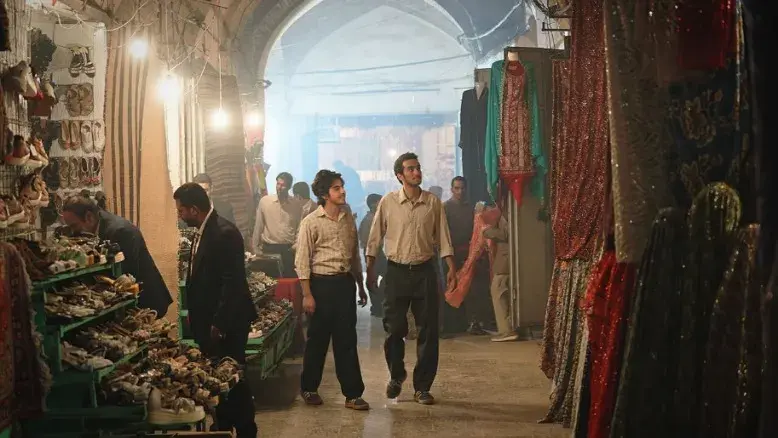 نخستین تصویر فیلم «کوچ» منتشر شد؛ تجربه فیلم بلند محمد اسفندیاری در فجر ۴۴