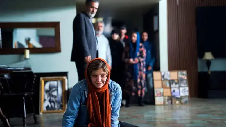 «غوطه‌ور»؛ فیلمی با موضوعی جنجالی که شروعی کم‌جان برای چهل و چهارمین جشنواره فیلم فجر بود!