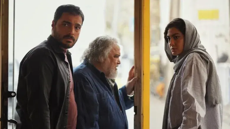 روز پرهیجان جشنواره فجر؛ «حاشیه»، «پل» و «کافه سلطان» روی پرده می‌روند