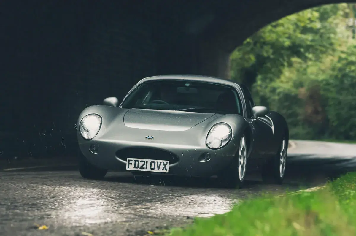 رنسانس خودروهای اسپرت بریتانیایی؛ تولید ولز ورتیج (Wells Vertige) شتاب می‌گیرد 