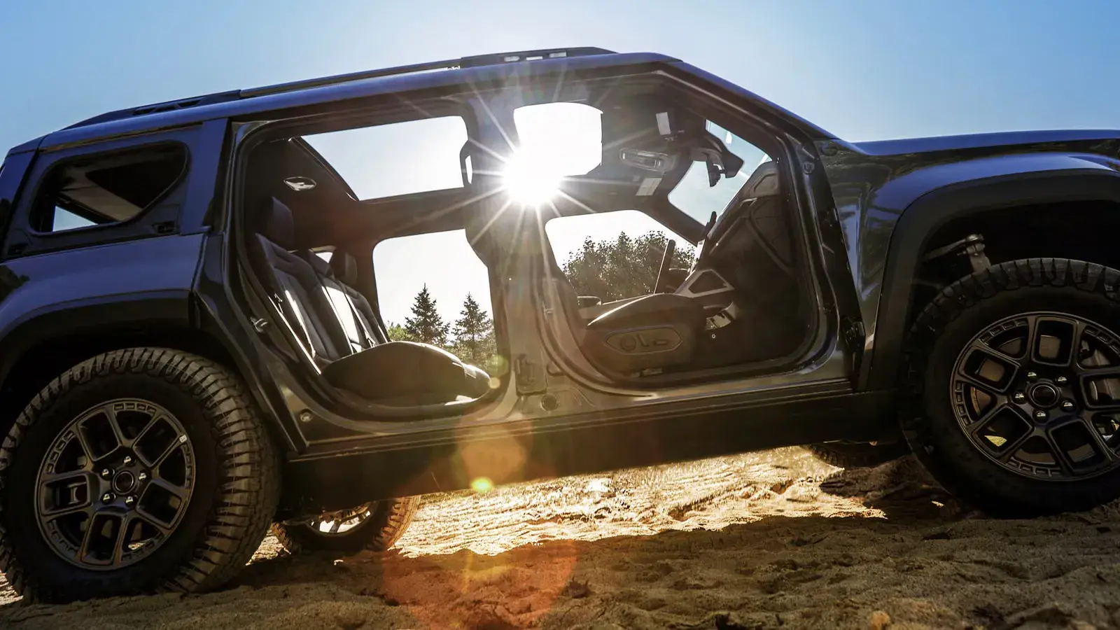 قمار بزرگ جیپ روی «ریکان»؛ پافشاری مدیرعامل بر عرضه شاسی‌بلند برقی علی‌رغم سقوط بازار 