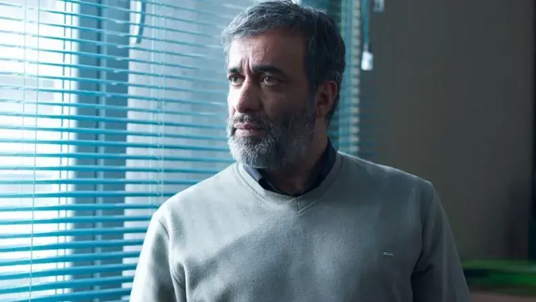 نتایج آرای مردمی جشنواره فجر ۱۴۰۴ اعلام شد؛ حذف «غوطه‌ور» و «پل»