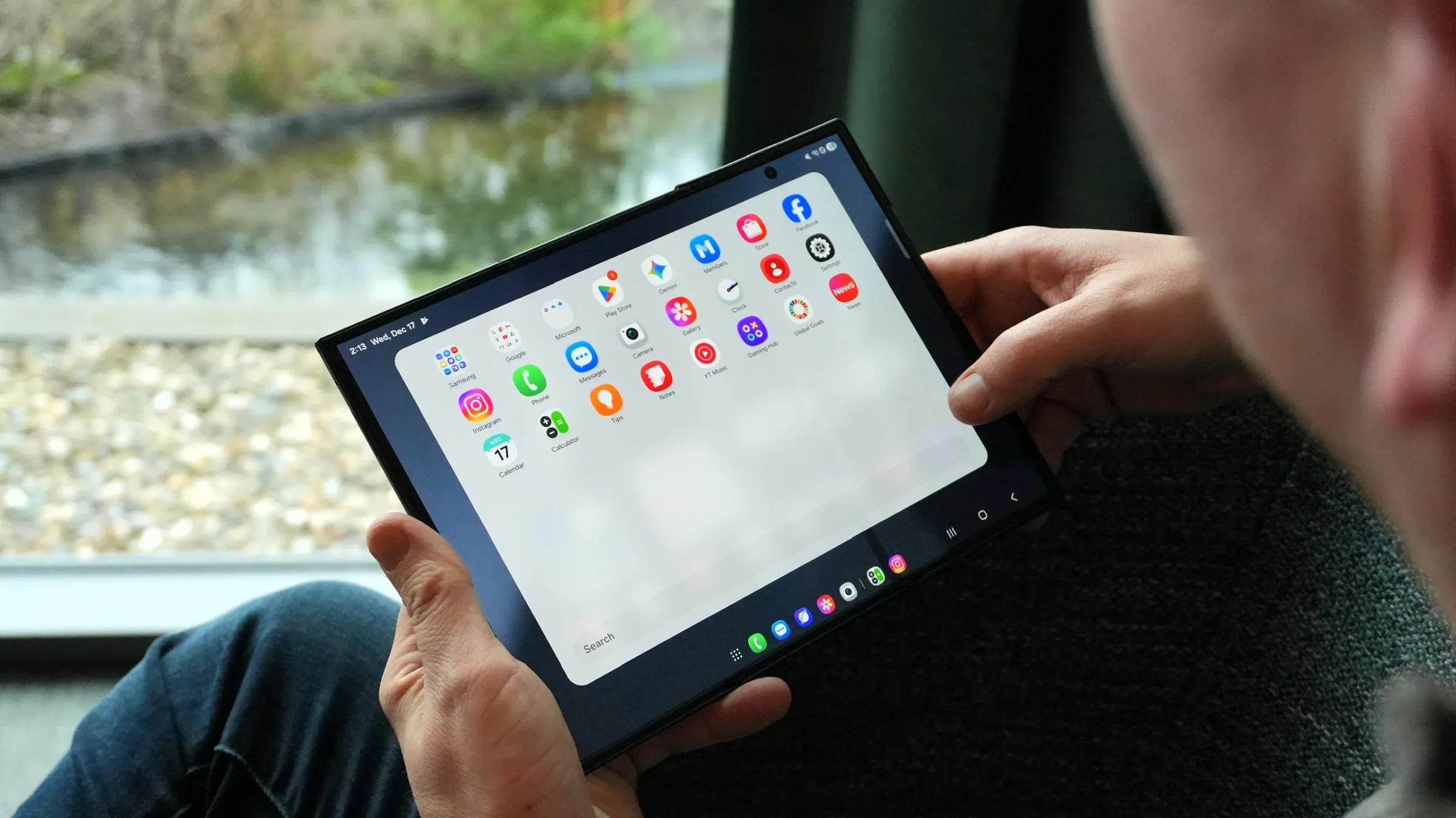 رکوردشکنی گلکسی زد ترای‌فولد؛ اتمام موجودی در ۵ دقیقه