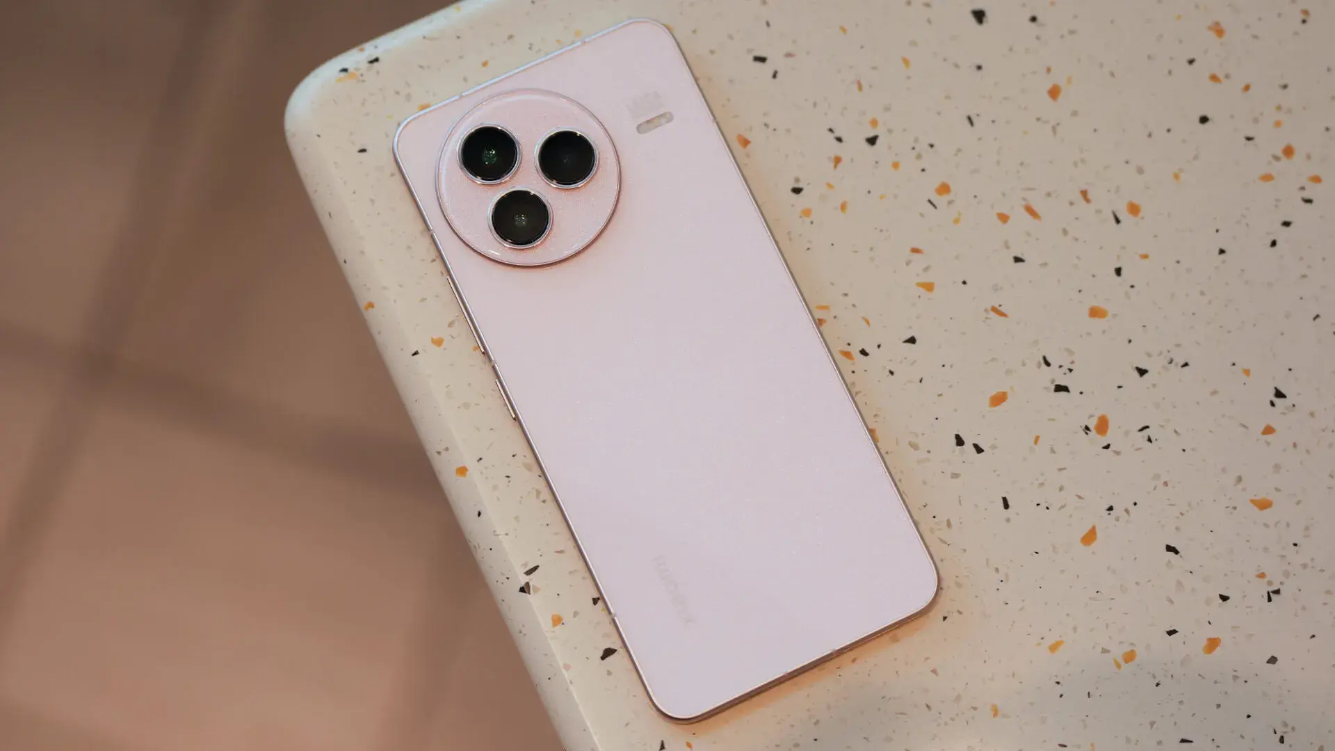 جزئیات تازه از گوشی شیائومی CIVI 6؛ دوربین ۲۰۰ مگاپیکسلی و دکمه AI جدید