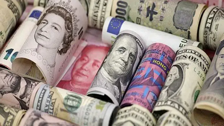 جدول آخرین قیمت دلار و نوسانات آن امروز ۲۶ بهمن ۱۴۰۴