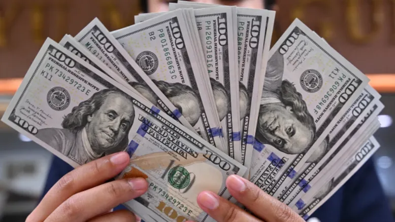 قیمت دلار امروز ۱ اسفند ۱۴۰۴؛ عبور از ۱۶۳ هزار تومان