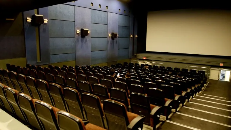 هشدار جدی درباره آینده سینمای ایران؛ فروش بلیت ۳۰ درصد سقوط کرد