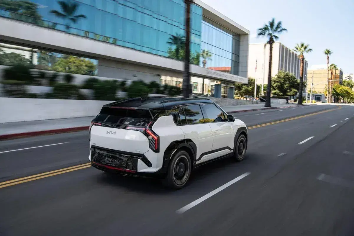 رونمایی از مدل‌های ۲۰۲۷ سلتوس و کراس‌اوور برقی EV3