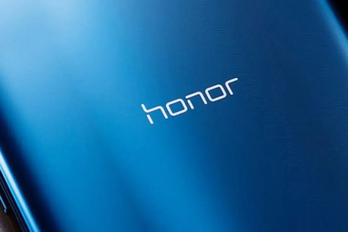 شارژر ۳۶۰ واتی آنر آماده عرضه به بازار است