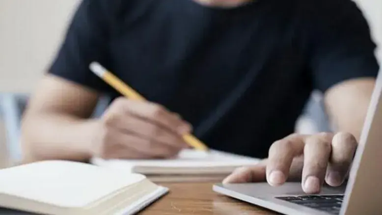 وزیر علوم درباره مسئله پهنای باند و کیفیت آموزش مجازی سخن گفت 