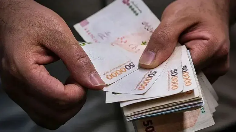 اعتبار ۲۰ میلیون تومانی برای کارگران سرپرست خانوار | طرح «رفاه کار» بانک رفاه از ۱۱ اردیبهشت