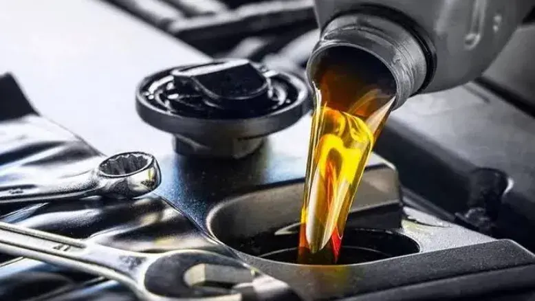 جهش قیمت روغن موتور در اردیبهشت ۱۴۰۵؛ کاسپین ۴ لیتری ۲ میلیون و ۴۸۸ هزار تومان