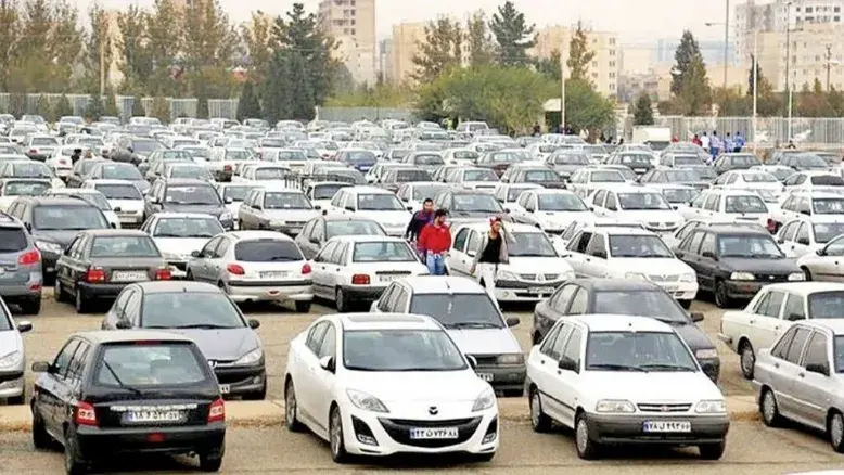 معمای انبارهای پر فولاد و قیمت‌های خودرو؛ مجلس پرده برداشت