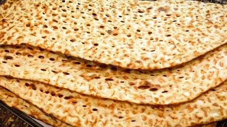 نان دولتی گران می‌شود؟ / پاسخ صریح رئیس اتحادیه نان‌های سنتی