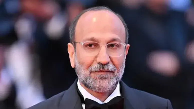 اصغر فرهادی در کن از بازگشت به ایران گفت؛ «نمی‌توانم رهایش کنم»