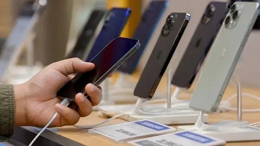 قفل ثبت سفارش موبایل و جهش پنجاه درصدی قیمت‌ها در بازار