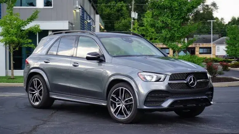 غول آلمانی در راه تهران؛ مرسدس بنز GLE 450 با مجوز رسمی وارد شد