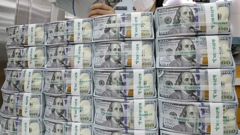 آخرین قیمت دلار ۱۵ خرداد ۱۴۰۵ اعلام شد؛ دلار در چه کانالی ایستاد؟