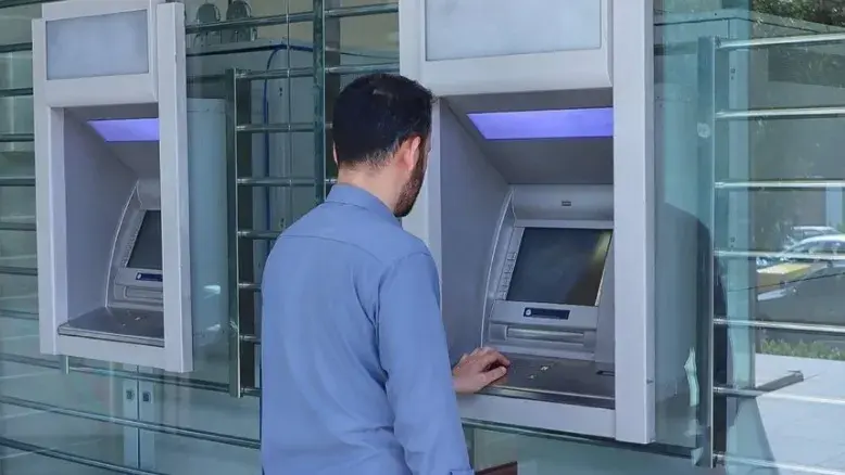 تداوم اختلال در خدمات آنلاین ۴ بانک بزرگ؛ سایه حمله سایبری بر شبکه بانکی کشور