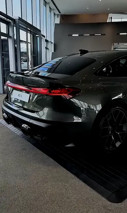  آئودی RS5 | کوپه اسپرت آلمانی با قدرت و هیجان خالص | Audi RS5