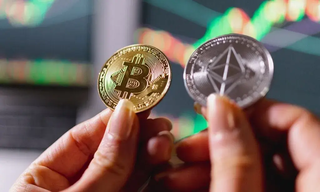 قیمت بیت کوین و رمزارزها امروز ۱ مرداد ۱۴۰۵؛ بازار کریپتو یکدست قرمز شد