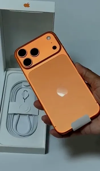 آنباکسینگ آیفون 17 پرو مکس iPhone 17 Pro Max نارنجی | رنگی متفاوت و هیجان‌انگیز
