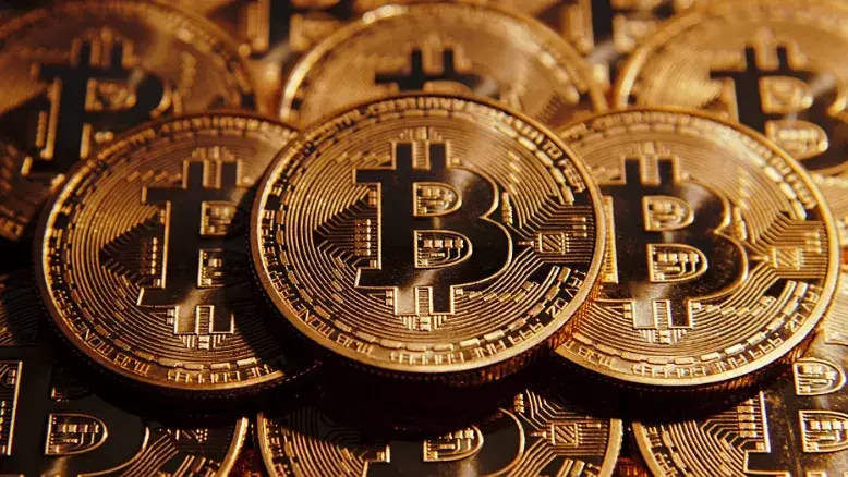 قیمت بیت‌کوین و رمزارزها امروز ۱۵ مرداد ۱۴۰۵؛ کاردانو ۷ درصد رشد کرد