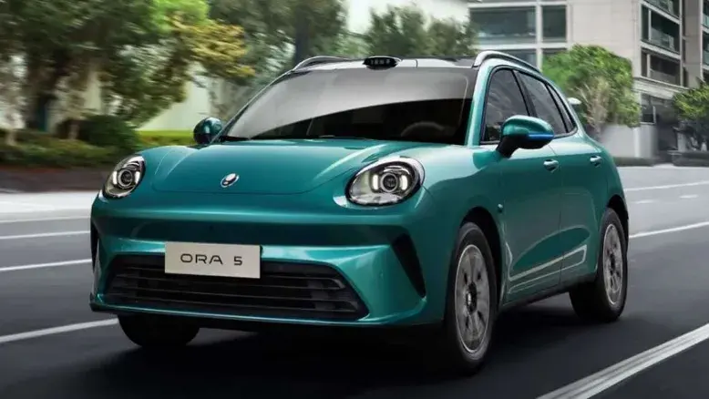 اورا 5 GT پلاگین‌هیبریدی رونمایی شد؛ نخستین PHEV برند Ora