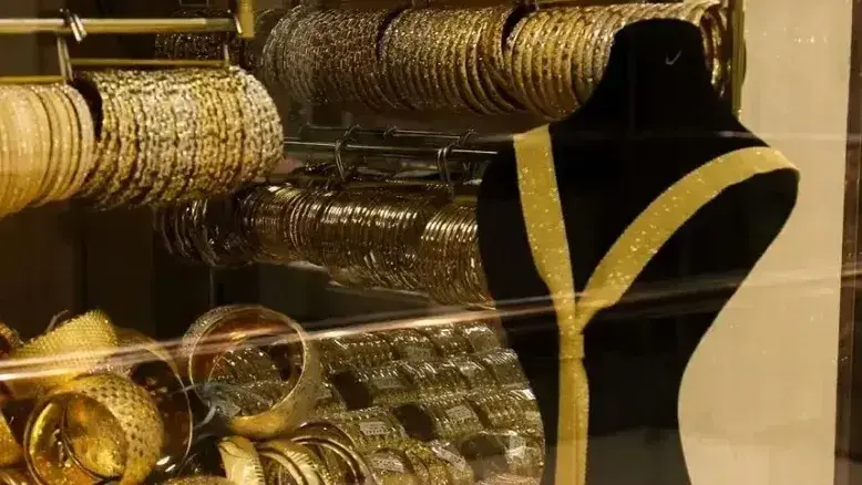 قیمت طلا و سکه ۲۳ شهریور ۱۴۰۵؛ سقوط قیمت‌ها در بازار داخلی همزمان با ریزش انس جهانی به کانال ۴۳۰۰ دلار