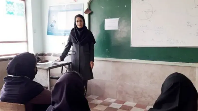 جزئیات پرداخت فوق‌العاده ۴ میلیون تومانی معلمان در ۴۰ هزار نقطه خاص از مهرماه