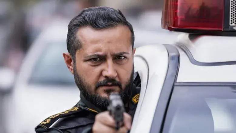 گریم متفاوت امیرحسین هاشمی در «سرنخ»؛ پلیسی که در شهر پرچین خبرساز شد