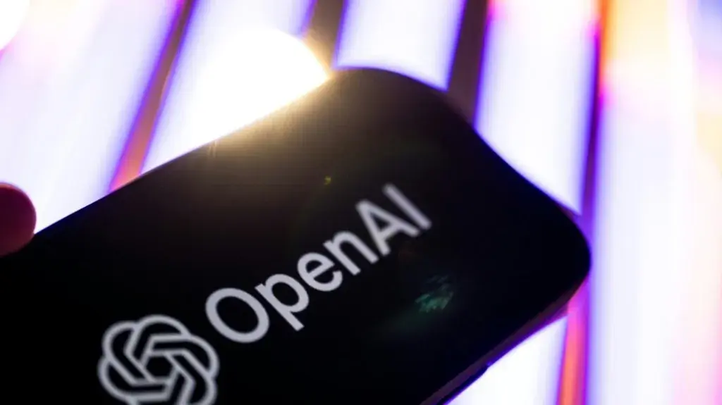لغو ناگهانی انتشار Astra 6.1؛ چرا OpenAI از انتشار قدرتمندترین مدل خود عقب‌نشینی کرد؟