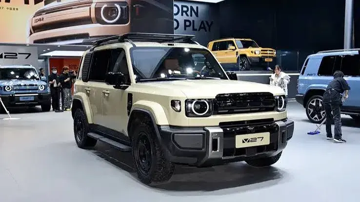 قدرت‌نمایی شاسی‌بلند جدید چری؛ iCar V27 با برد ۳۰۰ کیلومتر برقی و ظاهری کلاسیک-مدرن