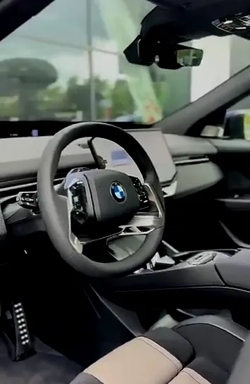 بازتعریفِ تجمل در جاده | بی‌ام‌و ۲۰۲۷ BMW X5، نمادی از قدرت و مهندسی بی‌پایان در دنیای شاسی‌بلندها