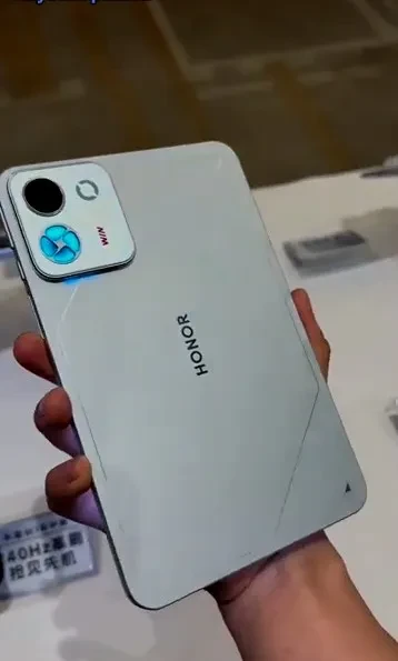 ترکیب برنده رایانه و تبلت | معرفی آنر وین پد Honor Win Pad برای پادشاهی بر دنیای تبلت ها!