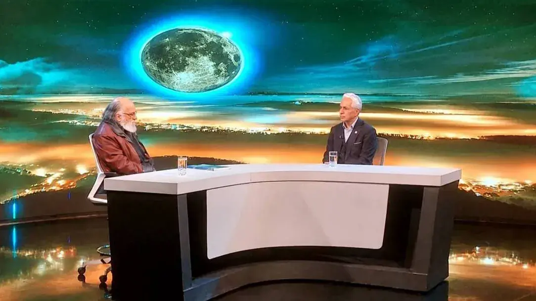 پس از ۱۰ سال سکوت آنتنی؛ داریوش ارجمند با «طلوع ماه» به شبکه یک سیما بازمی‌گردد