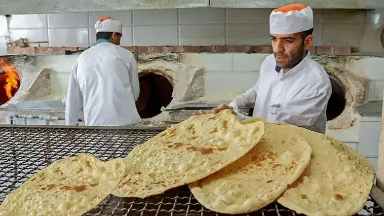 انقلاب در عرضه نان؛ فروش وزنی نان سنگک تا اوایل آبان‌ماه کلید می‌خورد