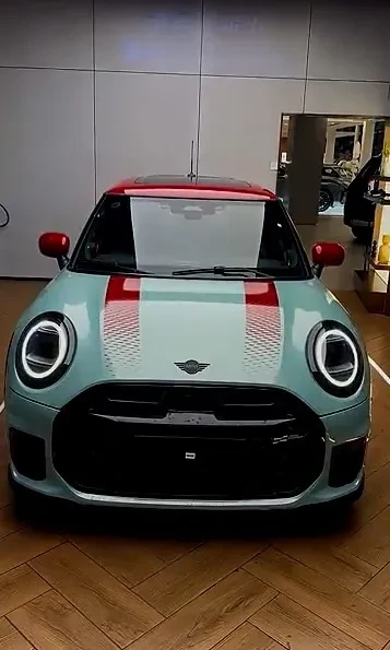 هیولای کوچک در لباسی لوکس | رونمایی از MINI JCW مدل ۲۰۲۶ با هیجان بی‌پایان
