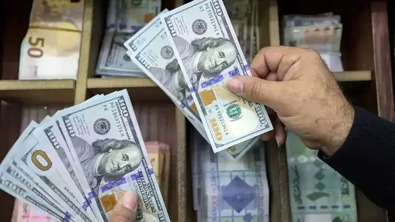 اعلام نرخ رسمی ارزها در مرکز مبادله؛ دلار حواله در کانال ۱۸۵ هزار تومانی