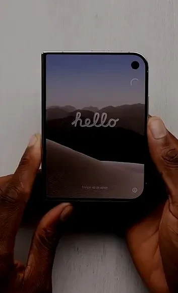 آنباکسینگ آیفون دوئو iPhone Duo | وقتی هیجان دو برابر می‌شود