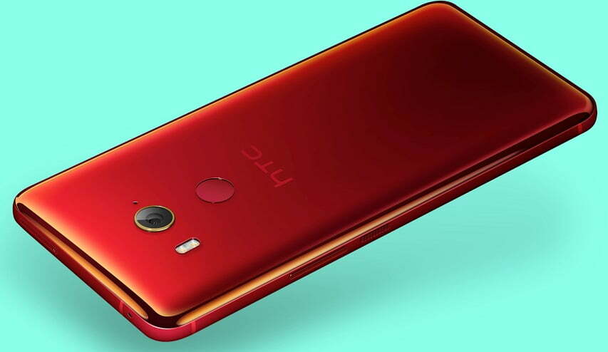 رونمایی HTC U11 EYEs