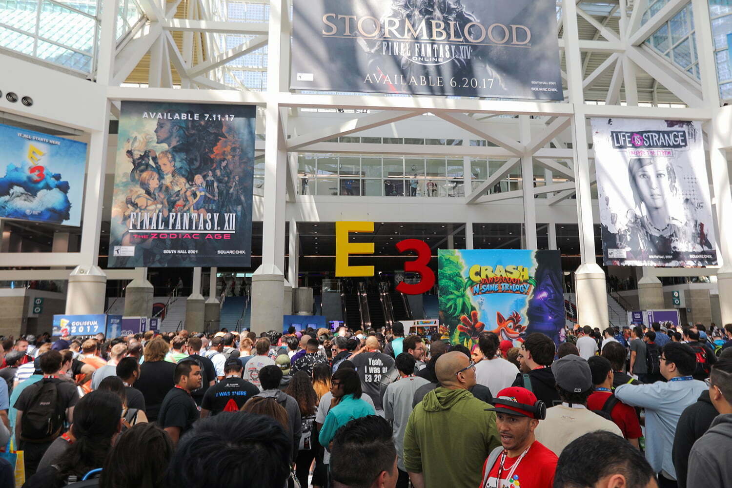 E3