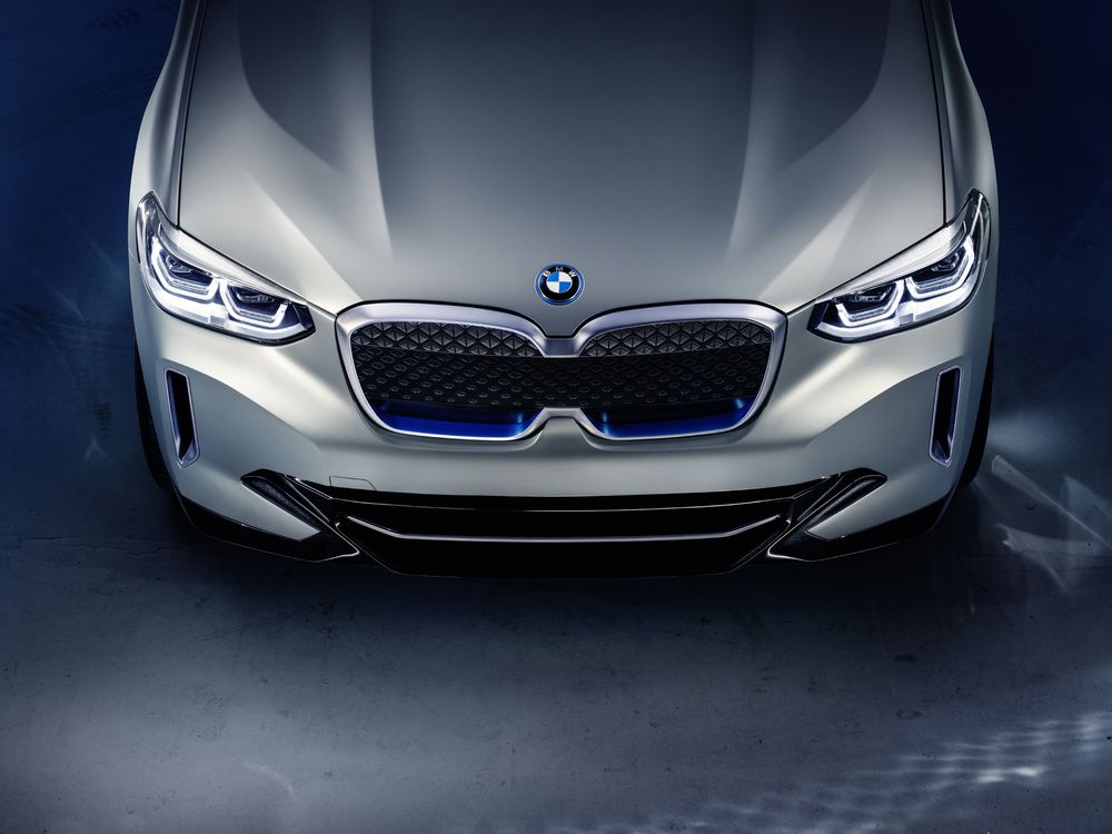 BMW iX3