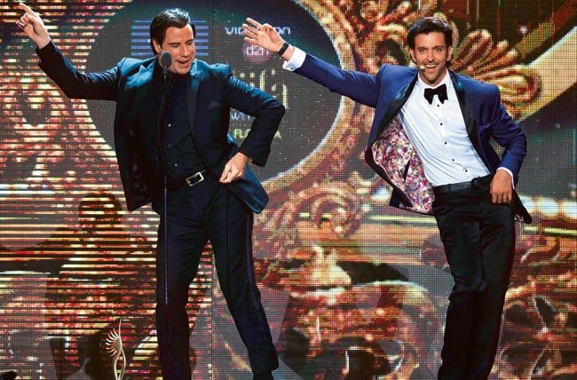 رقص جان تراولتا در هند / john travolta india dance