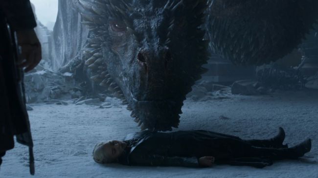 Drogon with Daenerys / تئوری های فصل 8 game of thrones - گیم اف ترونز
