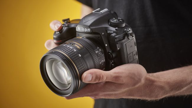نیکون D500