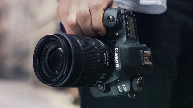 کانن EOS 80D